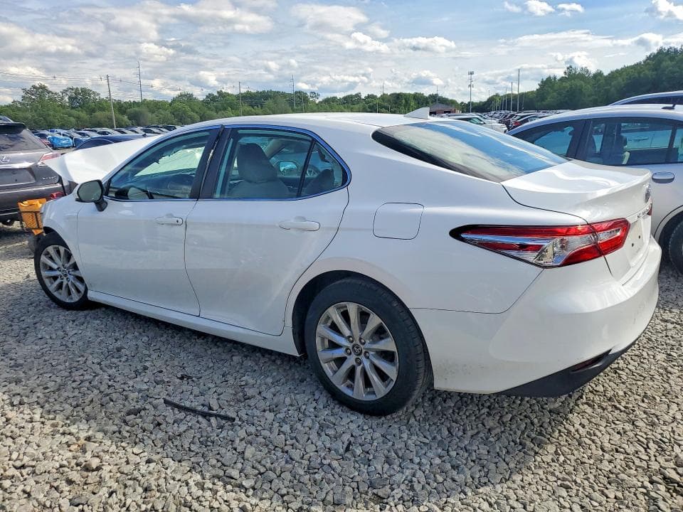2019 TOYOTA CAMRY LE 2