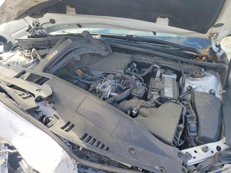 2019 TOYOTA CAMRY LE 11