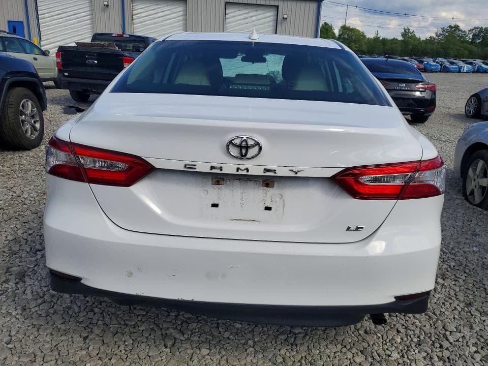 2019 TOYOTA CAMRY LE 6