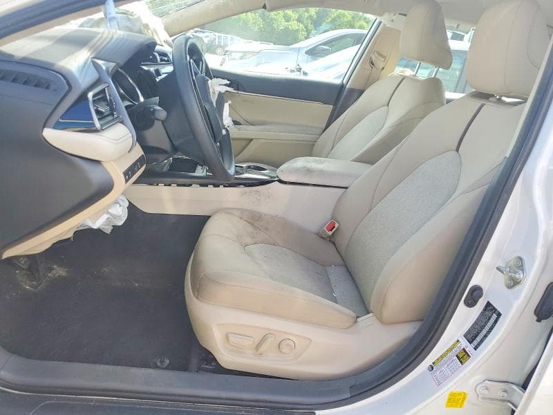 2019 TOYOTA CAMRY LE 7