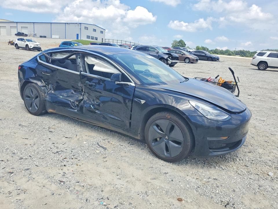 2018 TESLA MODEL 3 4