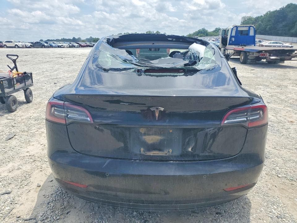 2018 TESLA MODEL 3 6