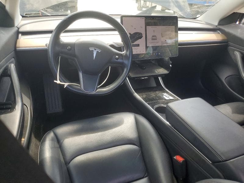 2018 TESLA MODEL 3 8