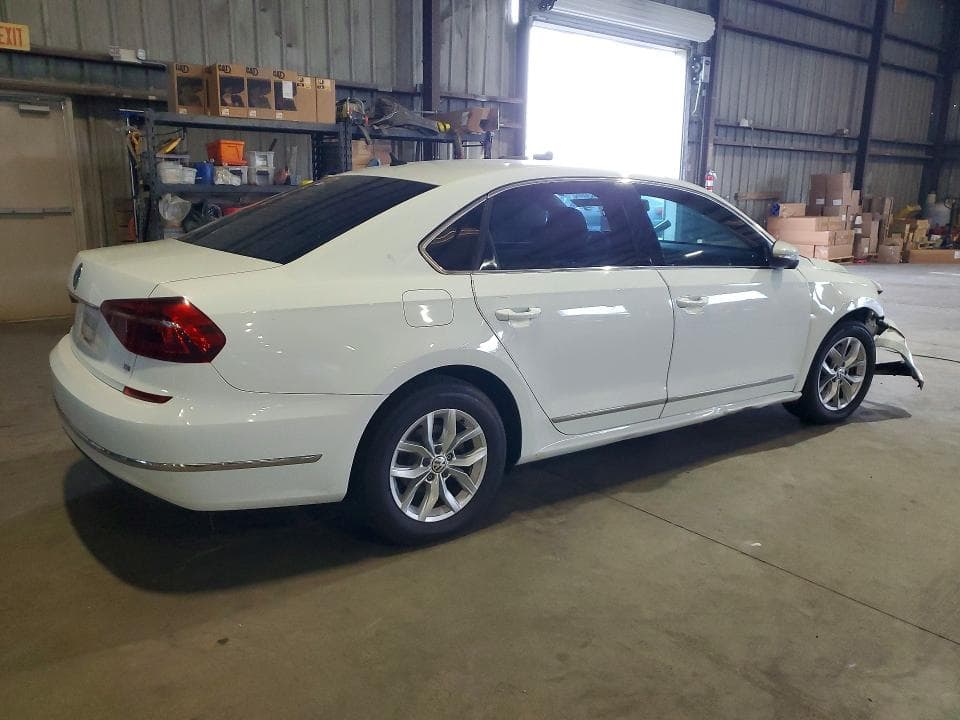 2017 VOLKSWAGEN PASSAT S 3