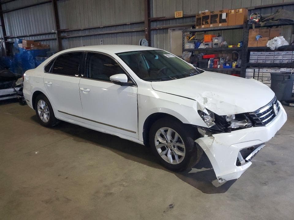 2017 VOLKSWAGEN PASSAT S 4