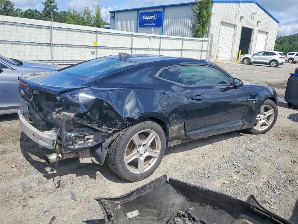 2018 CHEVROLET CAMARO LT 3