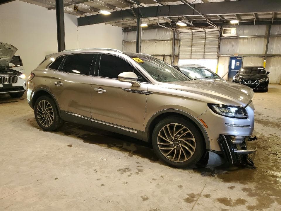 2019 LINCOLN NAUTILUS RESERVE 4