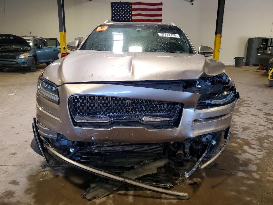 2019 LINCOLN NAUTILUS RESERVE 5