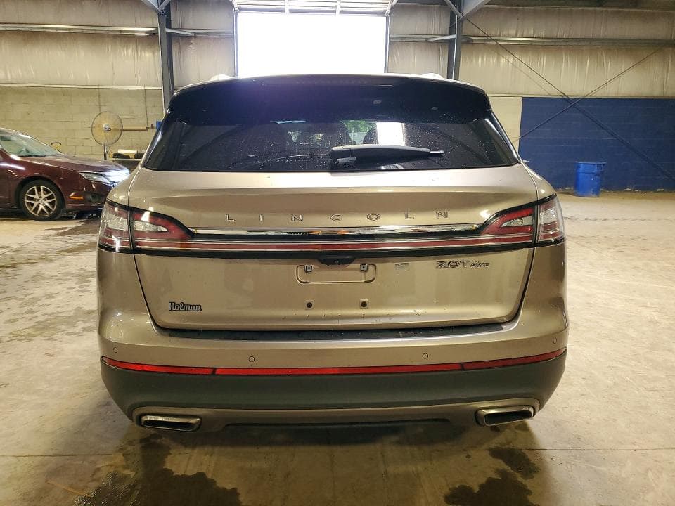 2019 LINCOLN NAUTILUS RESERVE 6
