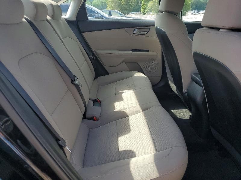2019 KIA FORTE LXS 10