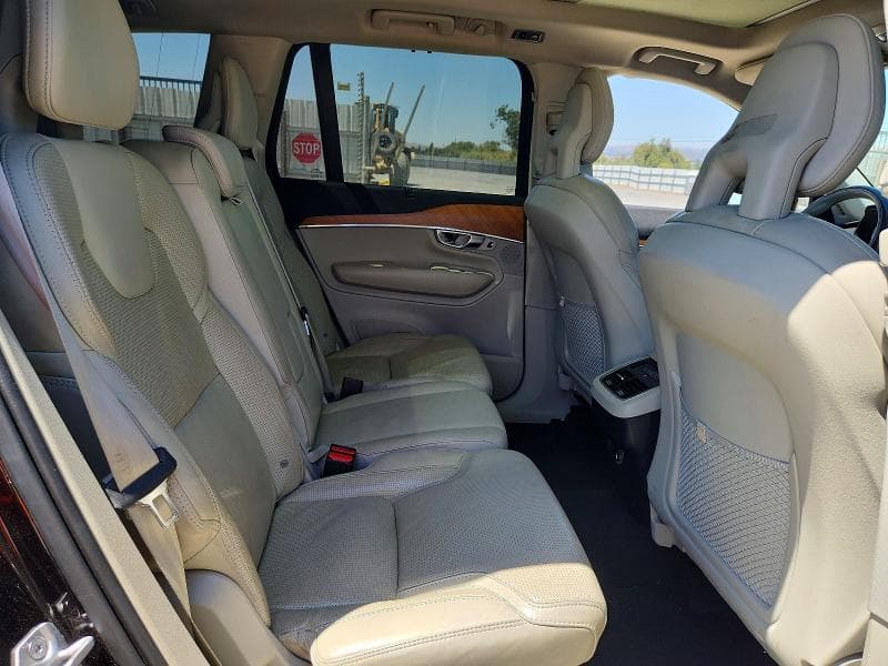 2018 VOLVO XC90 T6 T6 11