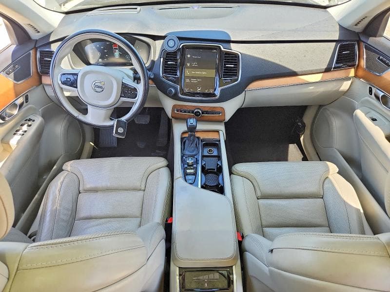 2018 VOLVO XC90 T6 T6 8