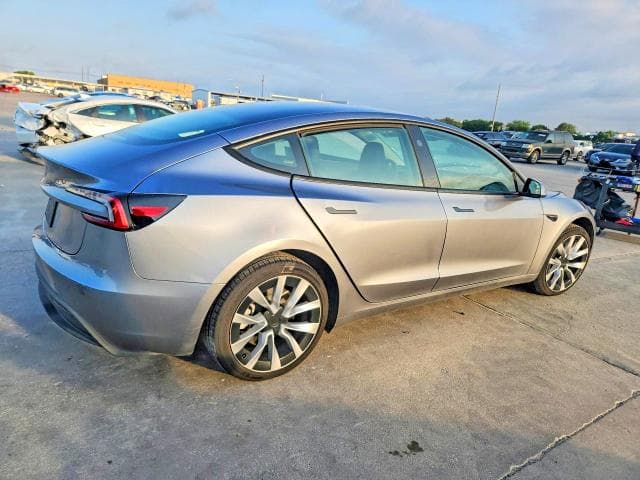 2025 TESLA MODEL 3 3