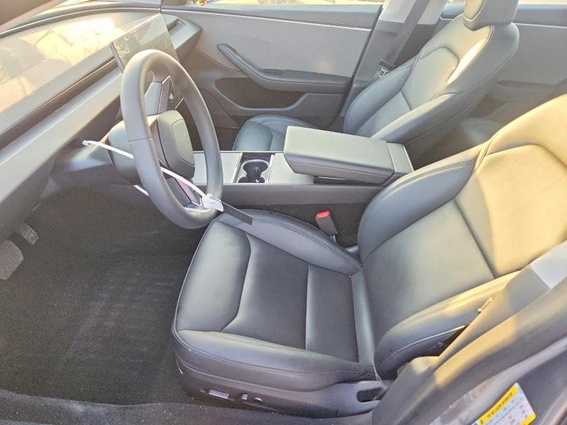 2025 TESLA MODEL 3 7