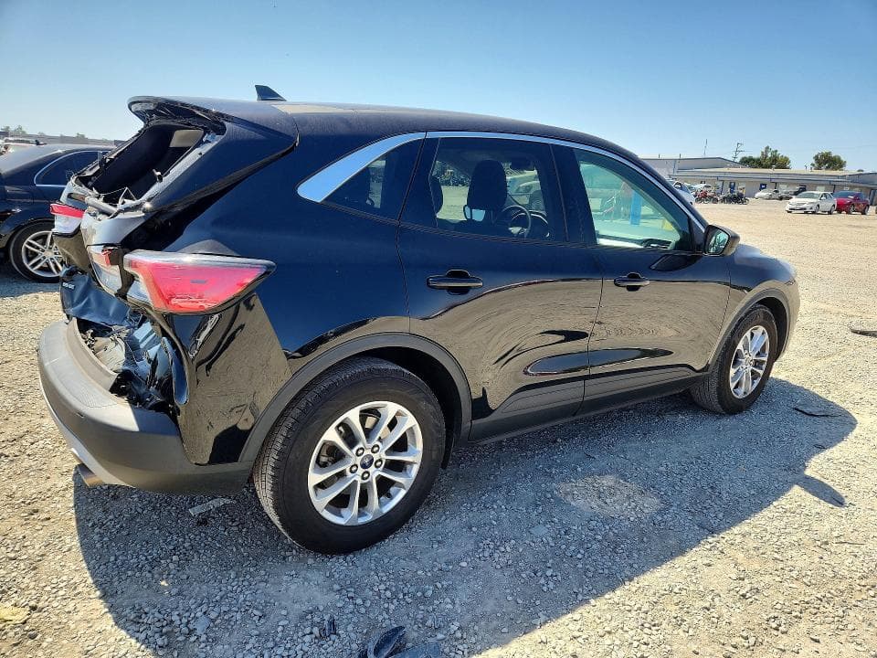 2022 FORD ESCAPE SE 3
