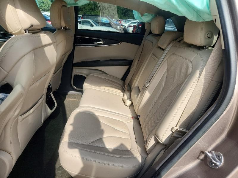 2020 LINCOLN NAUTILUS RESERVE 11