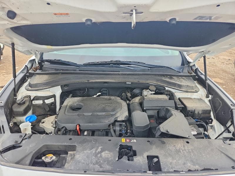 2020 HYUNDAI SANTA FE SE 11