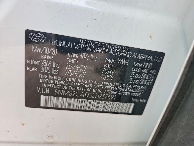 2020 HYUNDAI SANTA FE SE 12