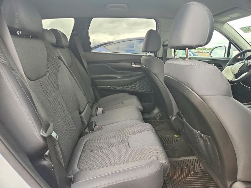 2020 HYUNDAI SANTA FE SE 10