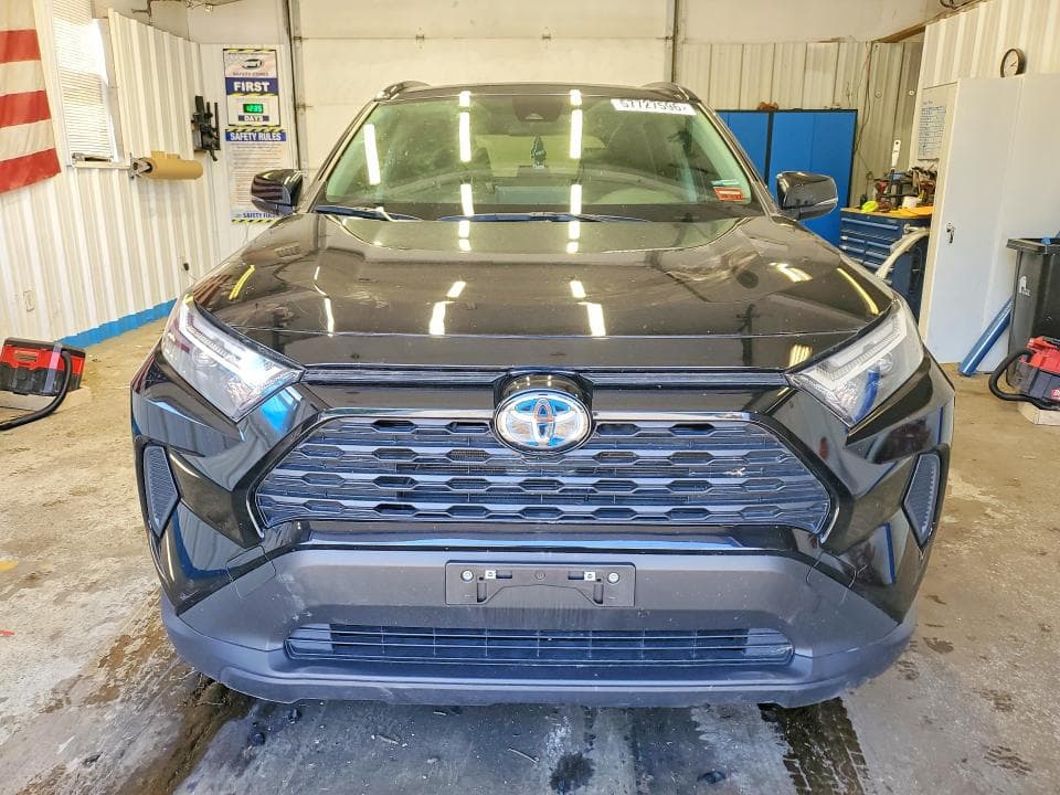 2023 TOYOTA RAV4 HYBRID XLE XLE 5