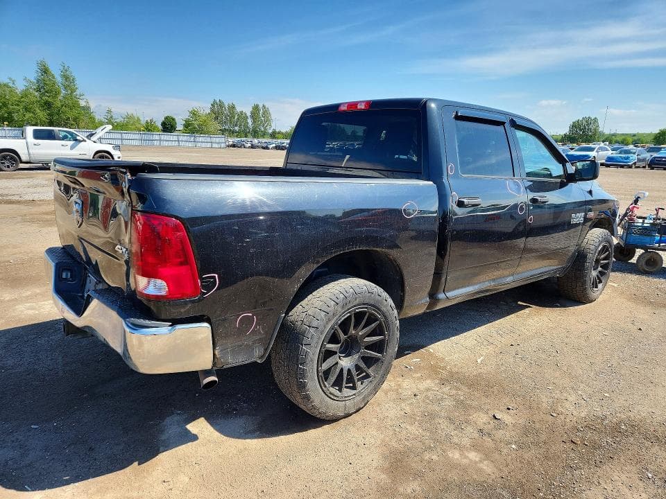 2017 RAM 1500 ST 3
