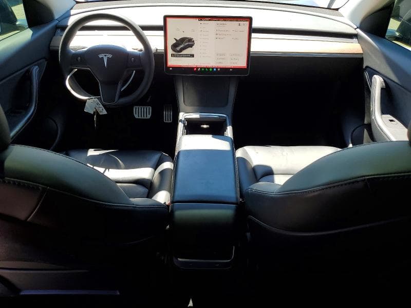 2022 TESLA MODEL Y 8