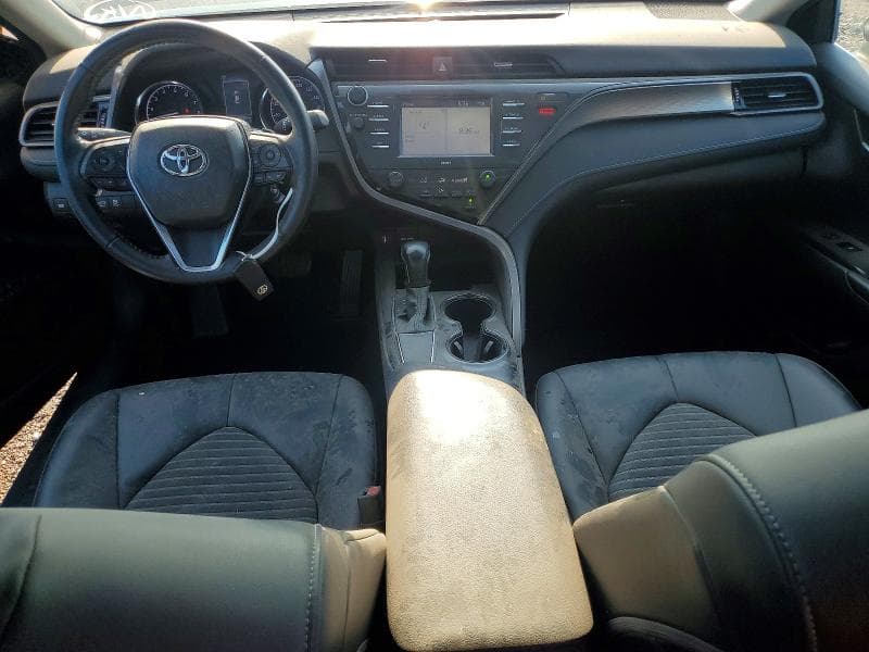 2020 TOYOTA CAMRY SE 8
