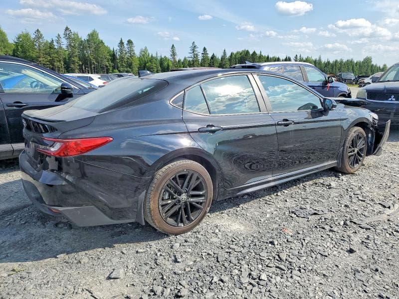 2025 TOYOTA CAMRY LE 3