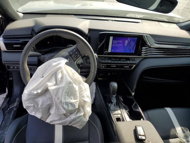 2025 TOYOTA CAMRY LE 8