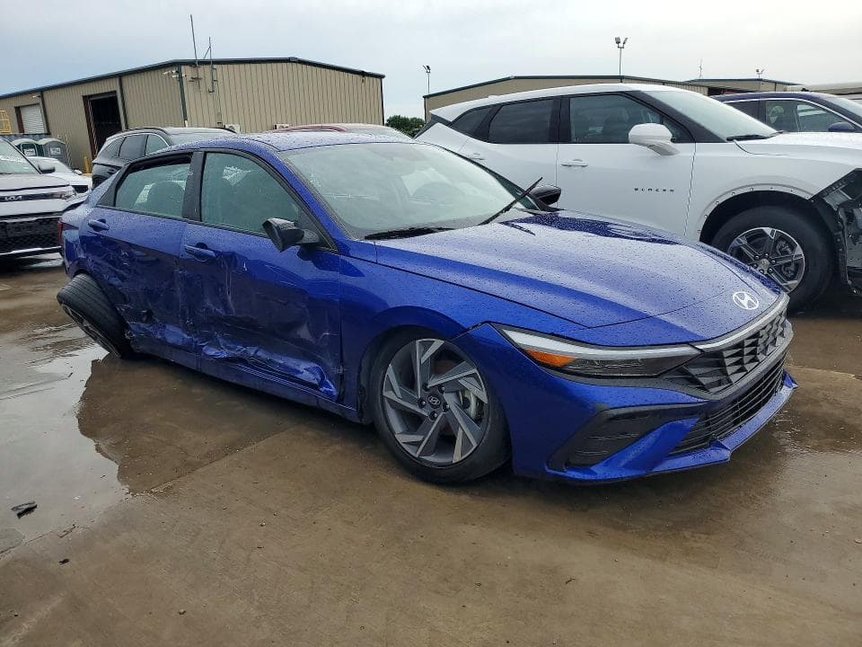 2025 HYUNDAI ELANTRA SEL SPORT 4