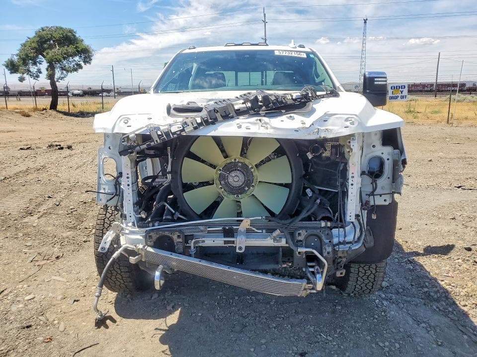 2025 GMC SIERRA K3500 DENALI 5