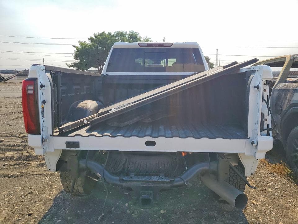 2025 GMC SIERRA K3500 DENALI 6
