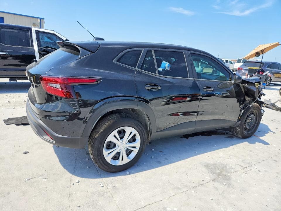 2026 CHEVROLET TRAX LS 3