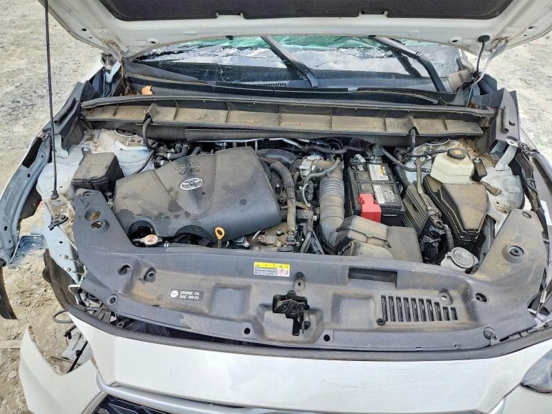 2020 TOYOTA HIGHLANDER L 12