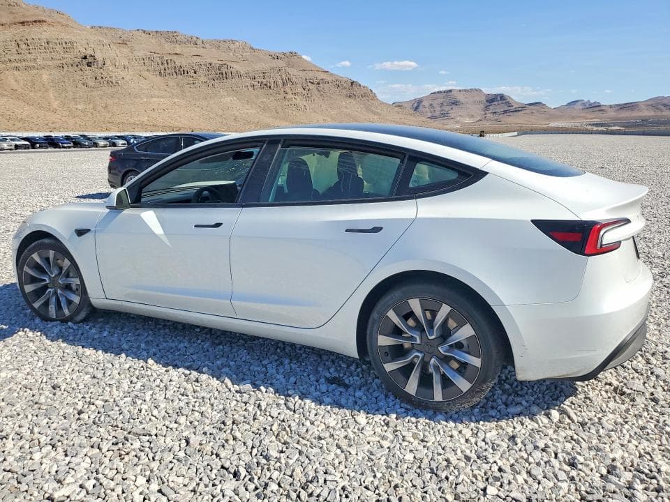2024 TESLA MODEL 3 2