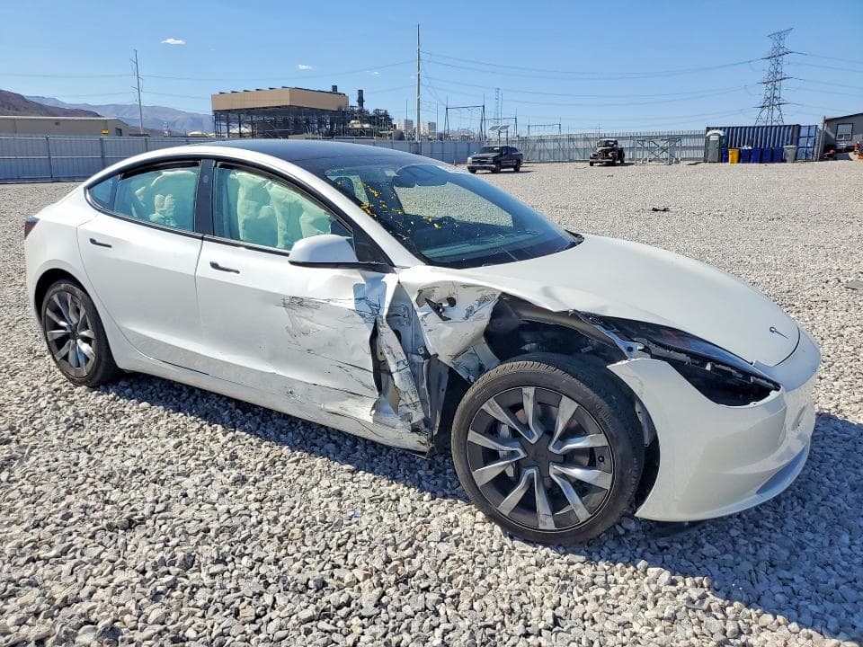 2024 TESLA MODEL 3 4