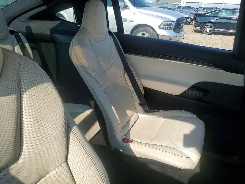 2022 TESLA MODEL X 11