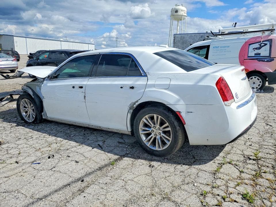 2018 CHRYSLER 300 TOURING 2