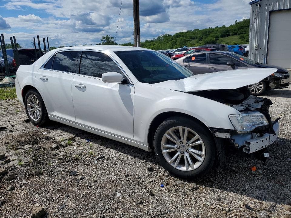2018 CHRYSLER 300 TOURING 4