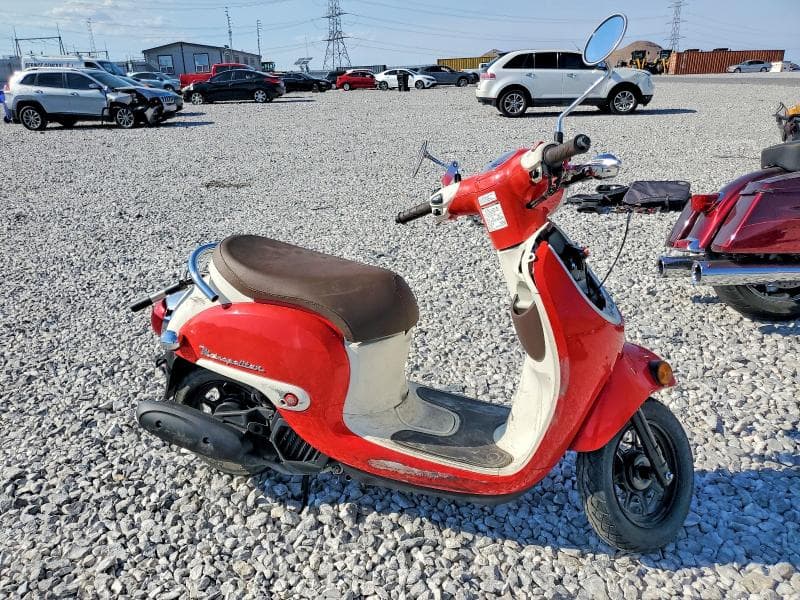 2025 HONDA NCW50 - 1