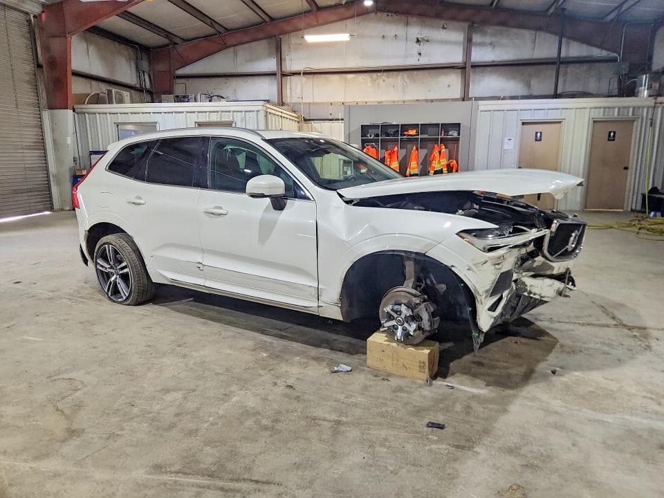 2019 VOLVO XC60 T6 MOMENTUM 4