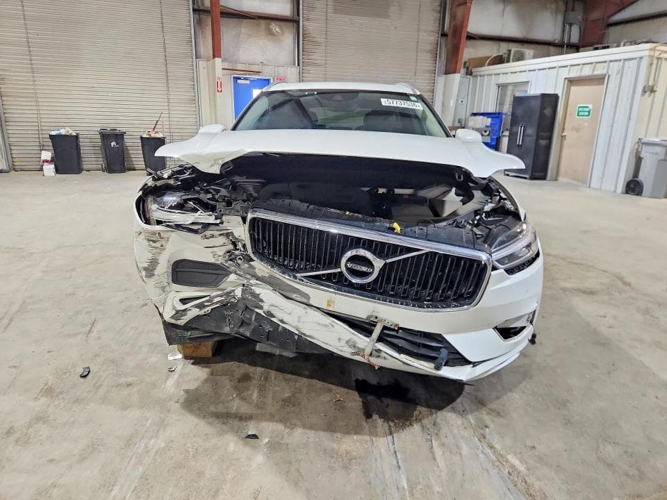 2019 VOLVO XC60 T6 MOMENTUM 5