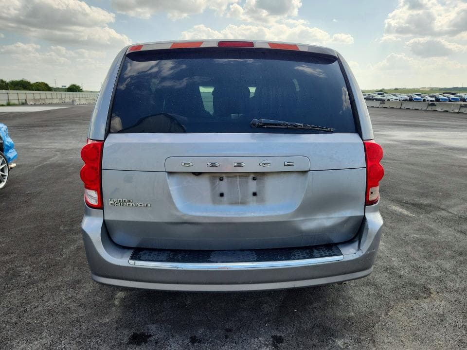 2020 DODGE GRAND CARAVAN SE 6