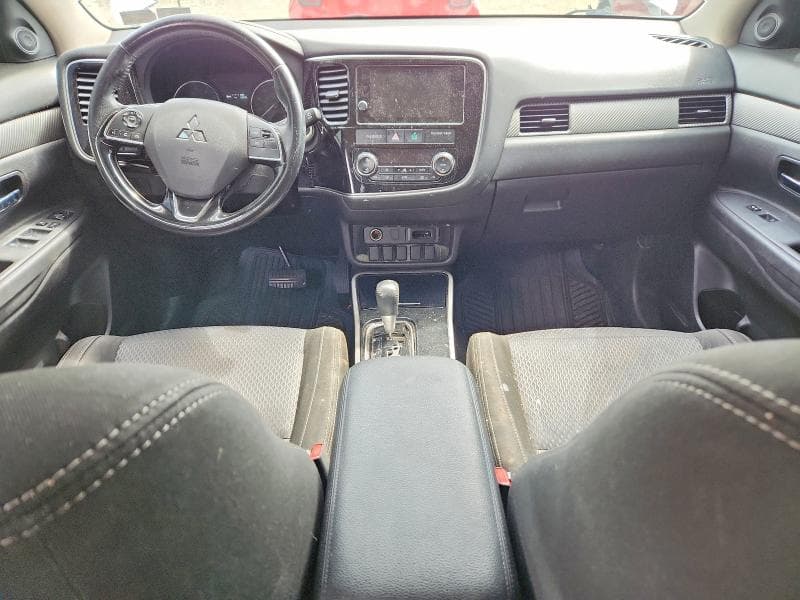 2017 MITSUBISHI OUTLANDER SE 8