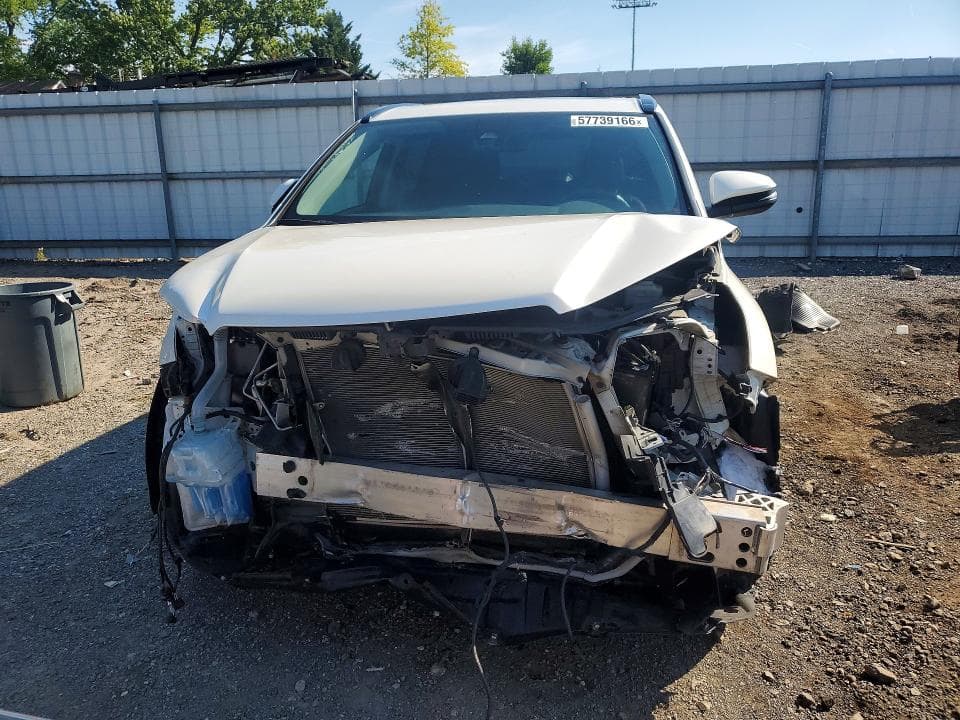 2019 TOYOTA HIGHLANDER SE 5