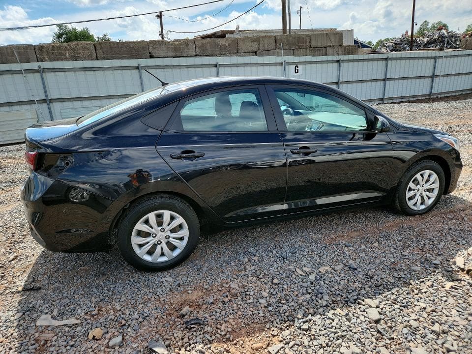 2022 HYUNDAI ACCENT SE 3