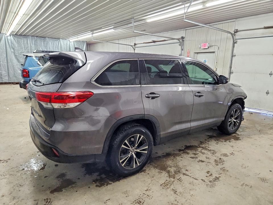2019 TOYOTA HIGHLANDER LE PLUS 3