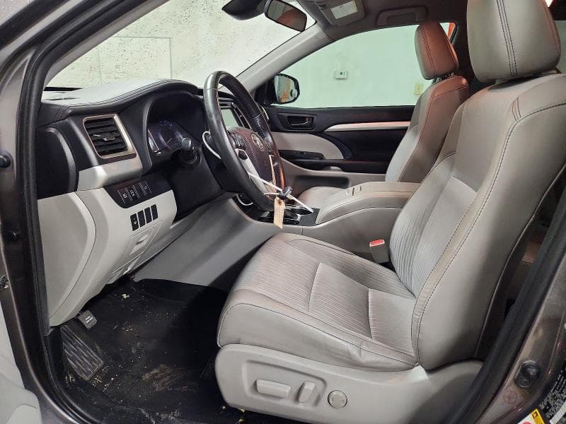2019 TOYOTA HIGHLANDER LE PLUS 7