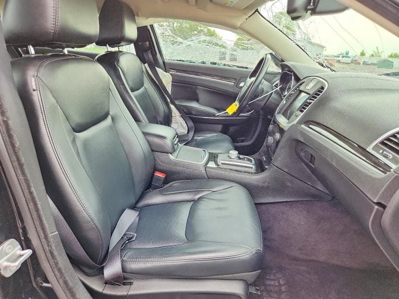 2016 CHRYSLER 300 LIMITED LIMITED 7