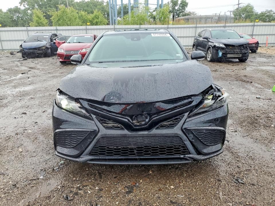 2022 TOYOTA CAMRY SE 5